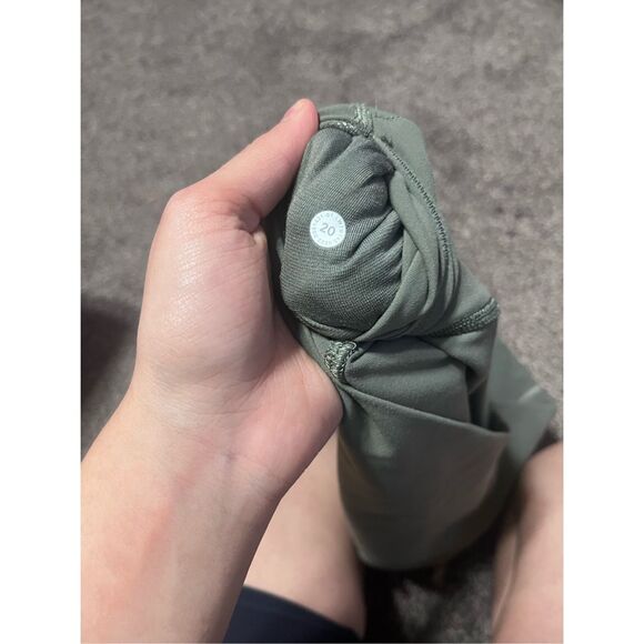 Lululemon Align Green Shorts - Picture 4 of 4